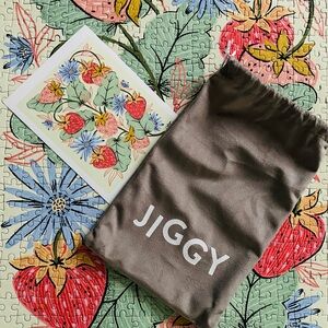 Floral Puzzle with Storage Bag